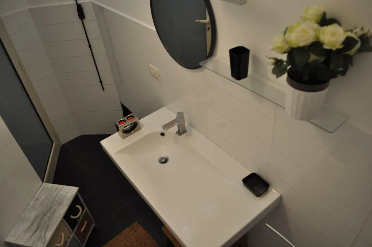 Apartament Mega House Katania