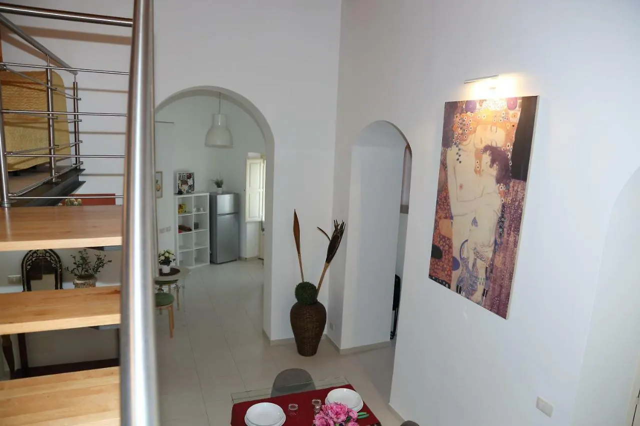 Apartament Mega House Katania