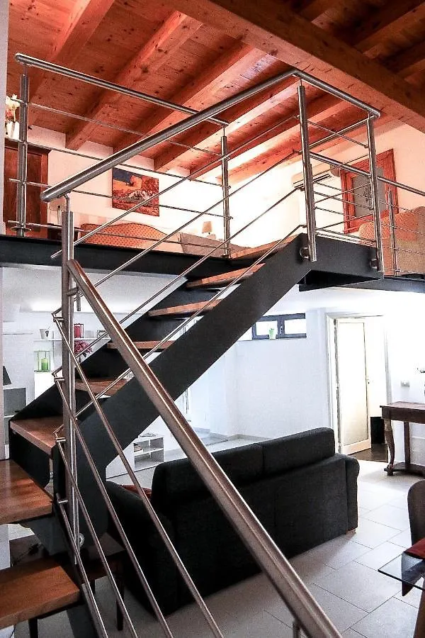 Apartament Mega House Katania