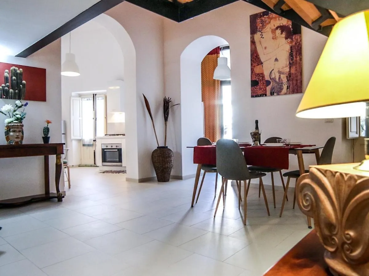 Apartament Mega House Katania